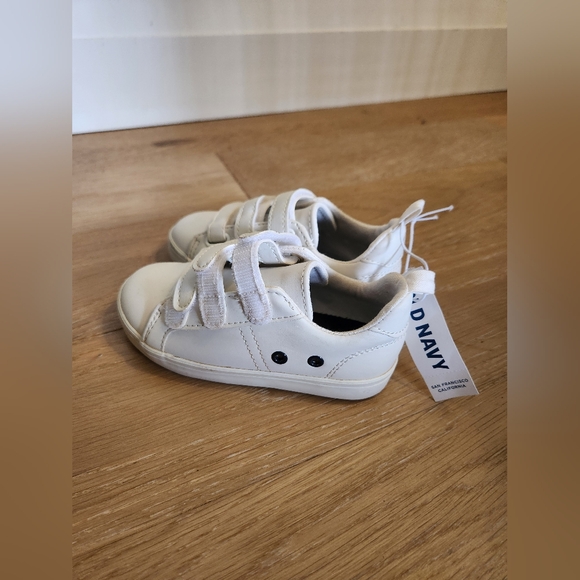 OLD NAVY | NWT white shoes - Picture 3 of 8